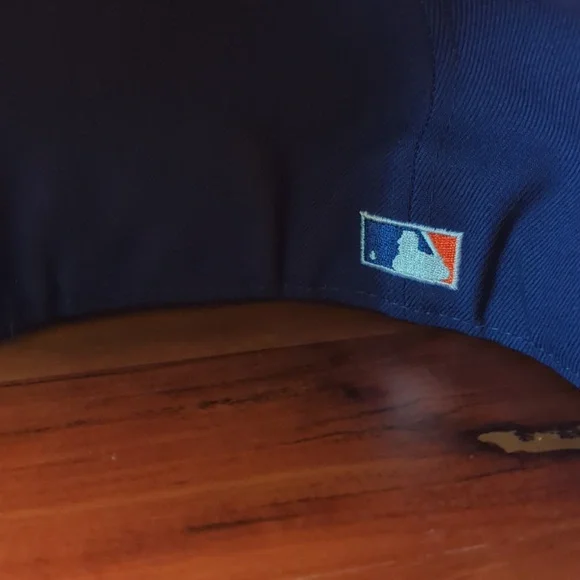 New Toronto Blue Jays, New Era Fitted Baseball Hat. - Picture 5 of 5